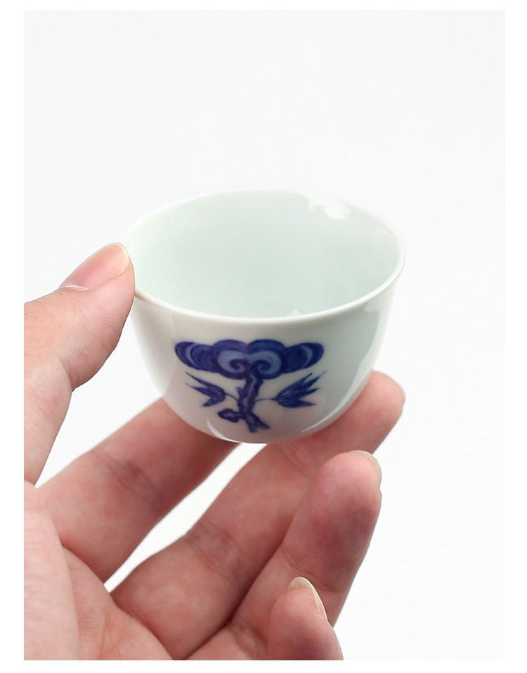 Shouzang Kiln blue and white ganoderma lucidum cup Master cup Single cup Jingdezhen Chinese tea tea cup hand-painted tea tasting cup