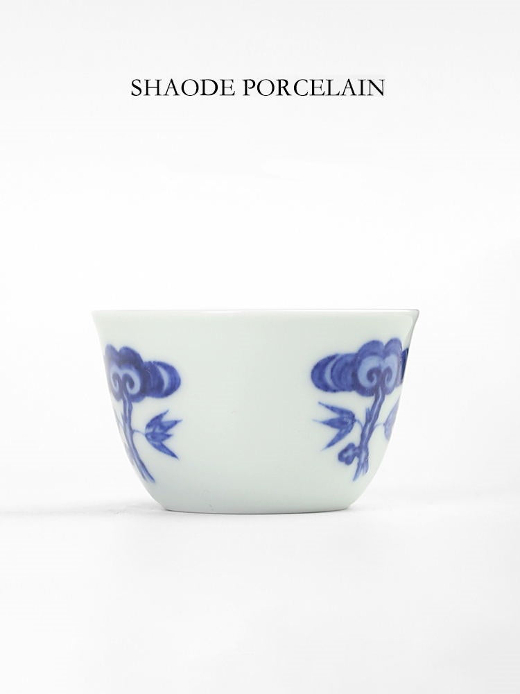 Shouzang Kiln blue and white ganoderma lucidum cup Master cup Single cup Jingdezhen Chinese tea tea cup hand-painted tea tasting cup