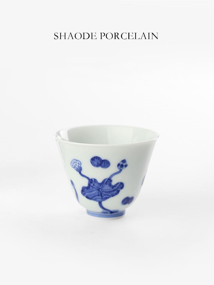 Shouzang kiln blue and white elegant host cup Jingdezhen Chinese tea tea cup hand-painted sample tea cup