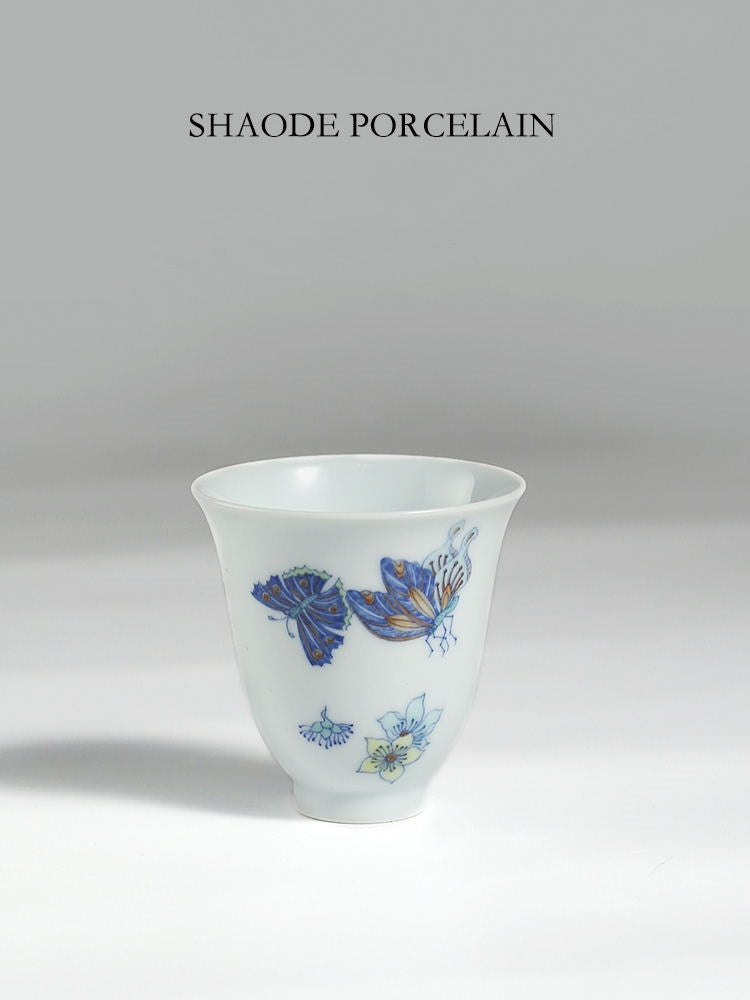 Four tone too blue and white bucket color flower butterfly master cup Jingdezhen Chinese tea tea cup hand-painted sample tea cup single cup